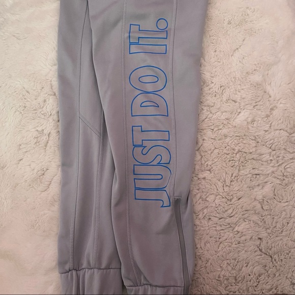 NIKE SWEATS - Picture 2 of 2